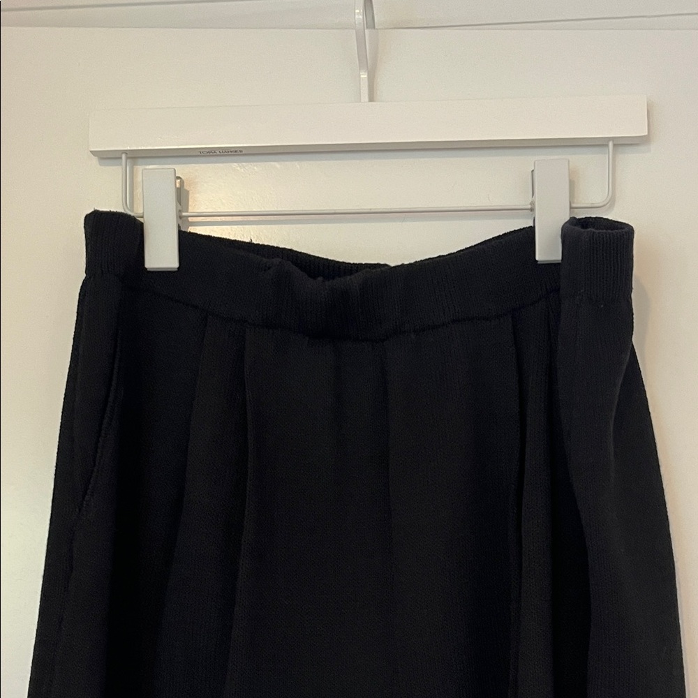 St John Black Knit 2 Piece Suit Jacket Pants Evening Basics Size 16 - Picture 10 of 14